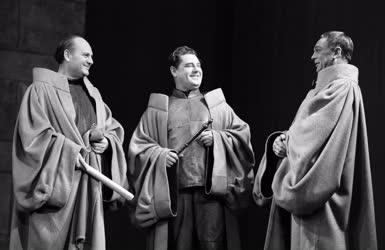 Színház - Shakespeare-Brecht: Coriolanus