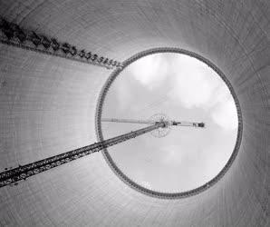 Építkezés - Elkészült a második óriás hűtőtorony Visontán