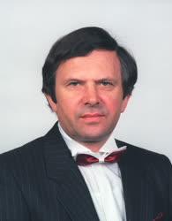 1990-es Kossuth-díjasok - Bozay Attila