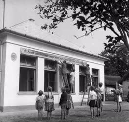 Oktatás - Tanévnyitó előtti díszítés