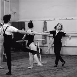 Kultúra - Olga Lepesinszkaja balettfoglalkozást tart