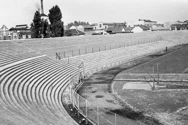 Sport - Újpest - Megújult a Megyeri úti stadion