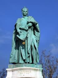 Köztéri szobor - Budapest - II. András király a Hősök terén