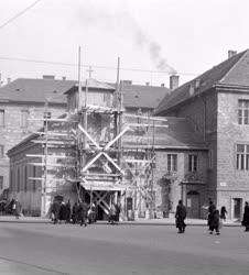 Városkép - Tatarozzák a Rókus-kápolnát