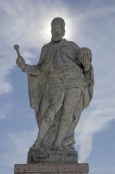 Esztergom - Szent István szobor 
