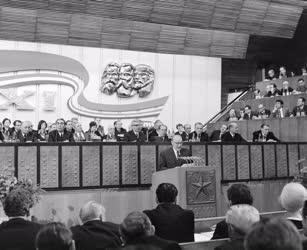 Belpolitika - Megkezdődött az MSZMP XI. kongresszusa