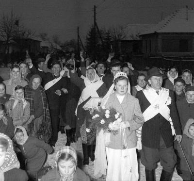 A szerző válogatása - Farsangi lakodalmas játék