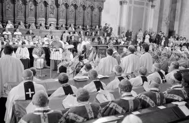 Egyház - Gellért püspök születésének 1000. évfordulója