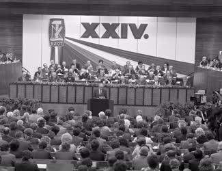 Belpolitika - A szakszervezetek XXIV. kongresszusán