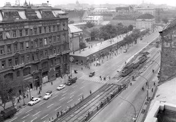 Városkép - Közlekedés - A fővárosi Tanács körút