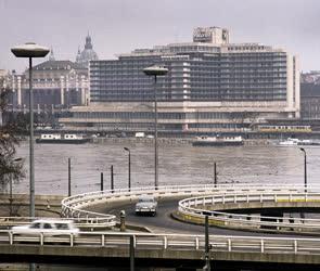 Városkép - Budapest - Hotel Duna Intercontinental