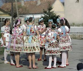 Folklór - Kalocsai népviselet