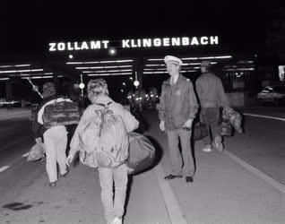 Külkapcsolat - NDK-menekültek - Határátlépés Klingenbachnál