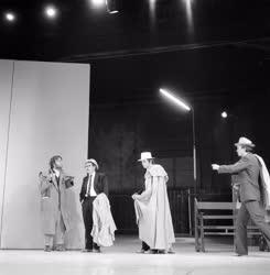 Kultúra - Színház - Brecht: A szecsuáni jólélek 