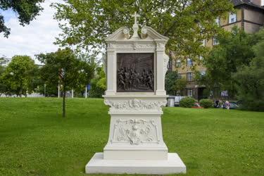 Emlékmű - Budapest - A keresztút stációi a Golgota téren