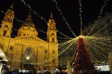 Ünnep - Budapest - Advent a Bazilikánál 