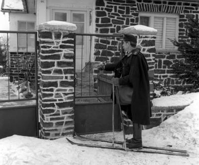 Életkép - Szolgáltatás - Postás munkában a téli a Mátrában