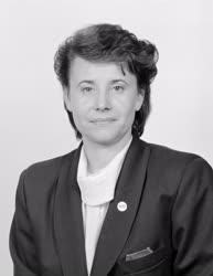 Belpolitika - Az Országgyűlés új képviselői - Dr. Pusztai Erzsébet