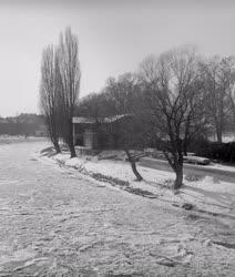 Időjárás - Tájkép - Beállt a jég a Rába folyón Győrnél