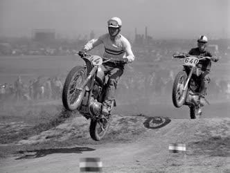 Sport - Motocross verseny