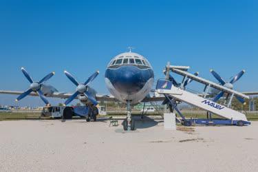 Légi közlekedés - Budapest - Aeropark