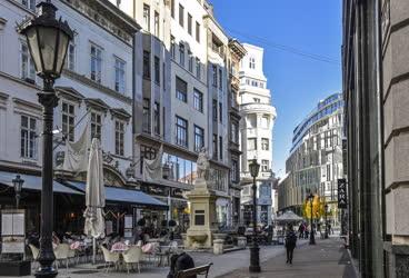Városkép - Budapest - Kristóf tér