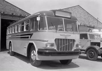 Közlekedés - Járműipar - Ikarus autóbusz