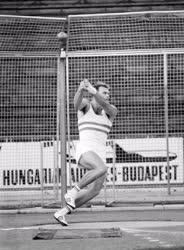 Sport - Kalapácsvetés - Magyarország-NSZK atlétikai vidadal