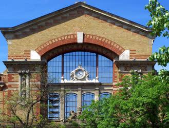 Kereskedelem - Budapest - A Batthyány téri Vásárcsarnok