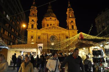 Ünnep - Budapest - Advent a Bazilikánál 