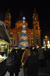 Ünnep - Budapest -  Advent Bazilika