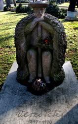 Temető -  Veres Péter sírja a Fiumei úti Nemzeti Sírkertben