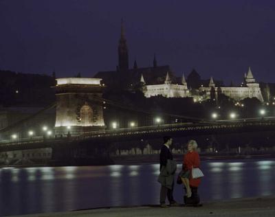 Városkép - Budapest - Esti Duna-part