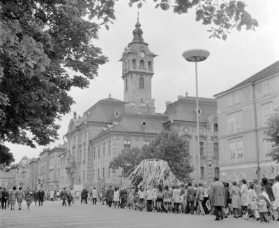 Belpolitika - Ünnep - Május 1-jei felvonulás