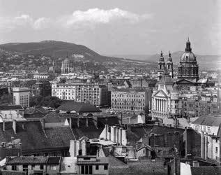 Városkép - Budapest -  Kilátás a Hungarotex Külkereskedelmi Vállalat székházáról 