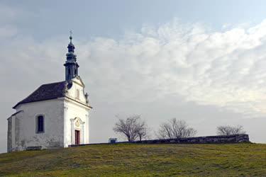 Egyházi épület - Tata - A Kálvária-kápolna