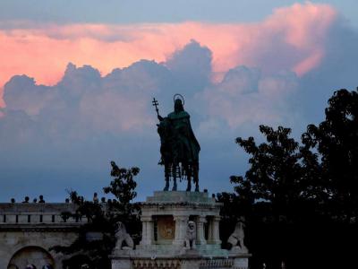 Műalkotás - Budapest - Szent István király lovasszobra 