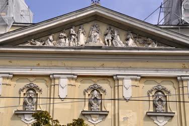 Egyházi épület - Budapest - Megújul a Szent Imre-templom 