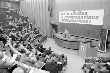 Belpolitika - MSZMP kongresszus - Népi Demokratikus Platform