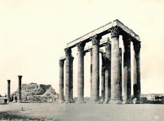 Történelem - Zeusz templom az Akrolpolisz mellett