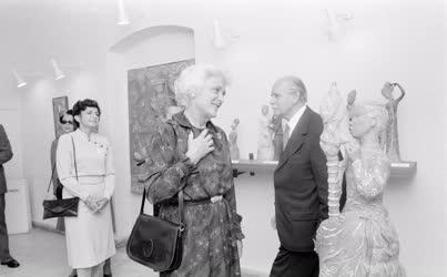 Külkapcsolat - Barbara Bush a Kovács Margit Múzeumban