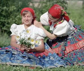 Kultúra - Folklór - Sárpilisi népi együttes