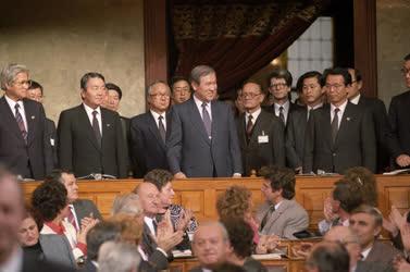 Külkapcsolat - Ro Te Vu dél-koreai köztársasági elnök az Országgyűlés ülésén