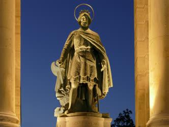 Köztéri szobor - Budapest - Szent László király szobra a Hősök terén