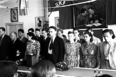 Külkapcsolat - Szovjet ifjúsági küldöttség a Kistextben