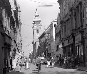 Városkép-életkép - A győri belváros - Kisfaludy utca