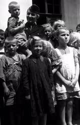 Segély - Amerikai-magyar segélyakció Borsodban