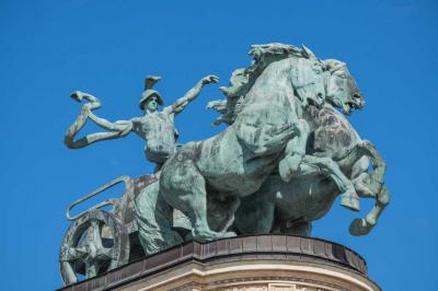 Műalkotás - Budapest - Háborús-biga szobor