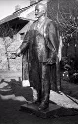 Kultúra - Szobrászat - Lenin-szobor