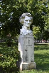 Műalkotás - Budapest - Louis Hector Berlioz mellszobra 